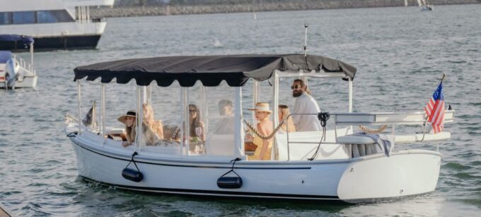 Miami: Luxury E-Boat Cruise With Wine and Charcuterie Board - Sustainable Eco-Friendly Boat