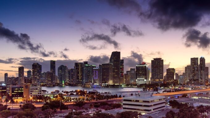Miami: Luxury Private Helicopter Tour - Meeting Point and Logistics