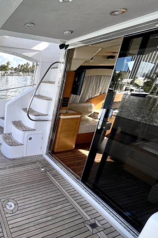 Miami: Luxury Voyages by Icon Yacht and Jets - Experience and Amenities