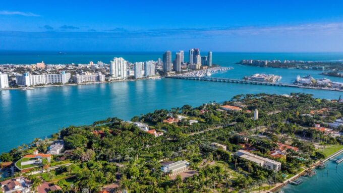 Miami: Miami Skyline Vintage Yacht Cruise, - Pricing and Availability