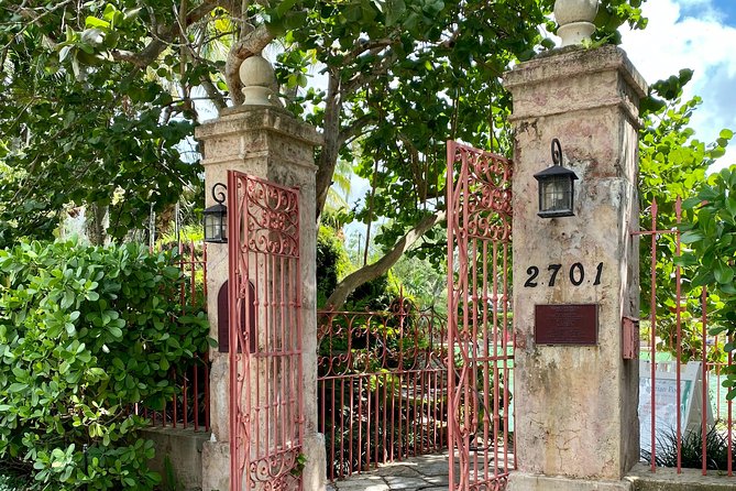 Miami Private City Tour off the Beaten Path - Group Size
