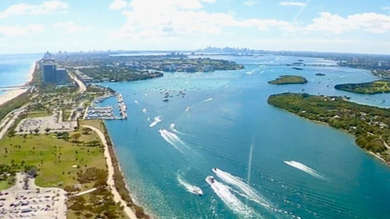 Miami: Private Luxury Helicopter Flight With Champagne - Helicopter and Passenger Requirements