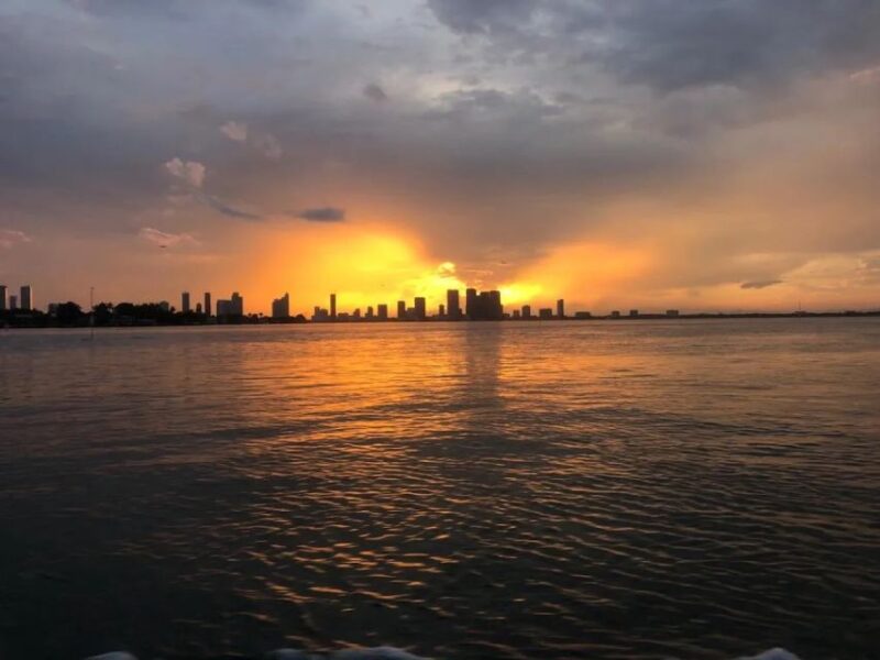 Miami: Private Sunset Boat Tour With Bottle of Champagne - Itinerary