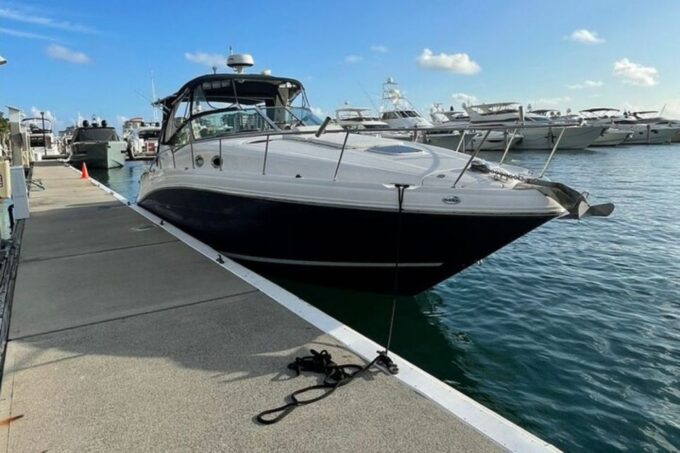 Miami: Private Yacht Cruise With Champagne - Meeting Point and Directions
