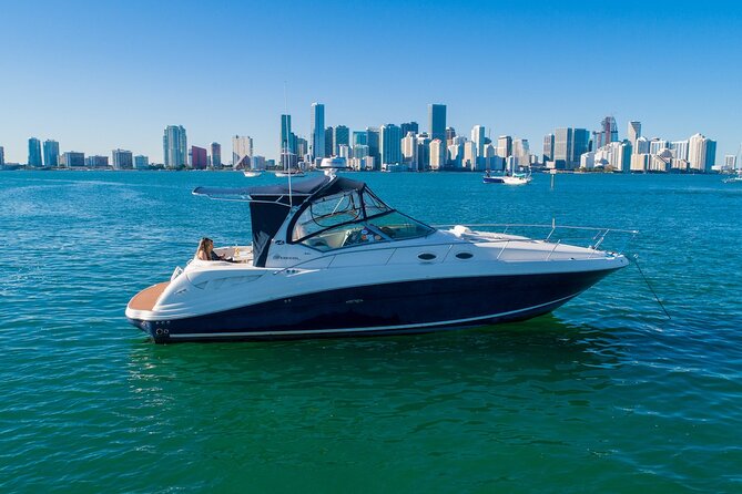 Miami Private Yacht Rental 2 to 4 Hours for 10 Ppl, Champagne - Booking and Confirmation