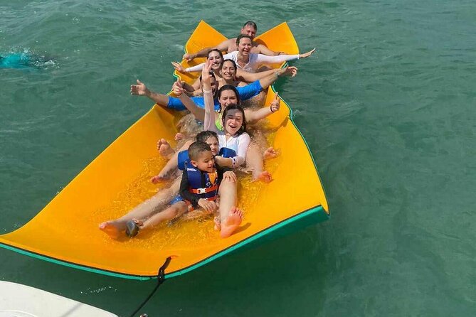 Miami Private Yacht Rental 2 to 4 Hours for 10 Ppl, Champagne - Cooler Storage and Weather Policy
