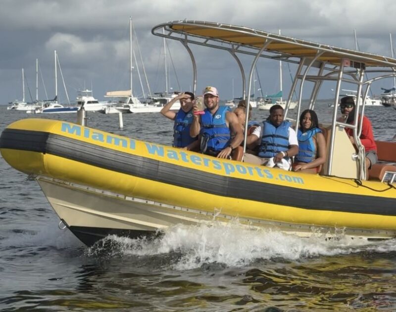 Miami: Relaxing Sightseeing Boat Ride - Equipment and Safety Measures