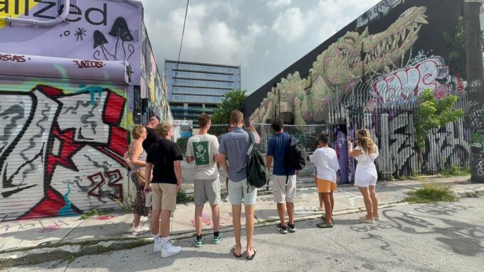 Miami: Sightseeing, Exploring City & Cruise Tour - Bayside Marketplace Activities