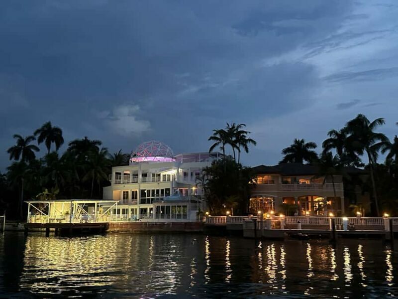 Miami Skyline Millionaire Cruise & Bus Tour 5 stops & Coffee - Key Points
