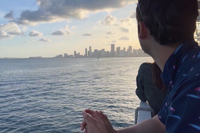Miami Skyline & Star Island 90 Minute Cruise - Additional Information