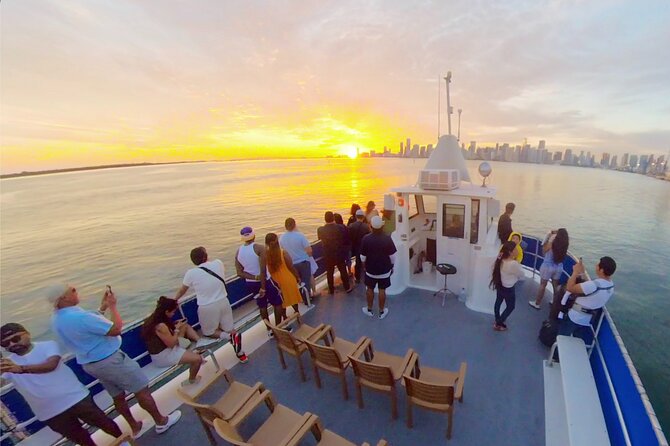 Miami Skyline Sunset Cruise With the Mojito Bar on Board - Accessibility and Restrictions