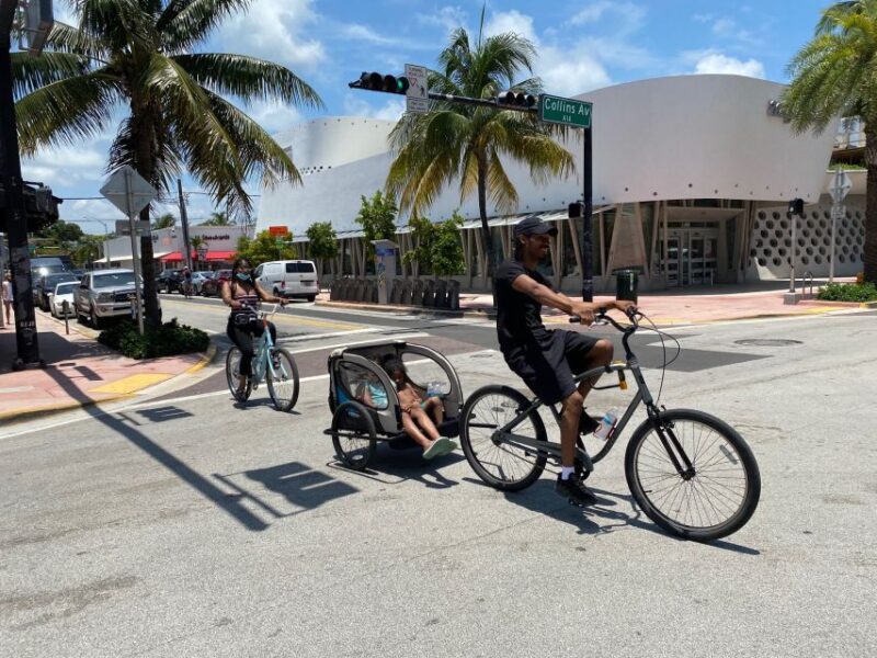 Miami: South Beach Bike Rental - Easy-to-Operate Beach Cruiser Bikes