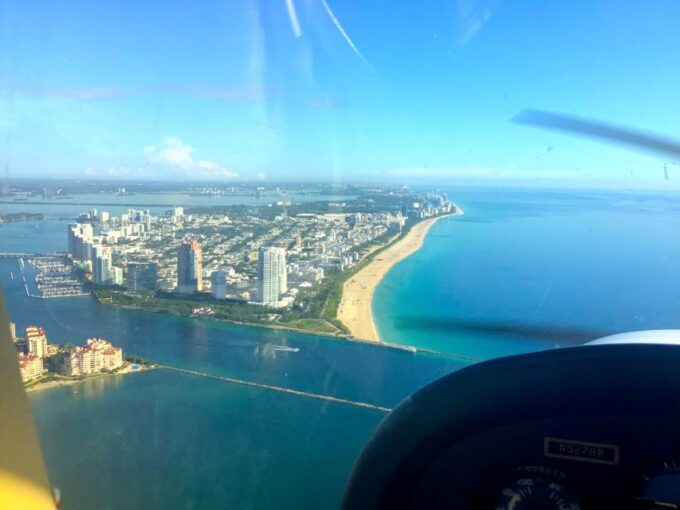 Miami: South Beach Private 35-Minute Guided Flight Tour - Meeting Point and Arrival