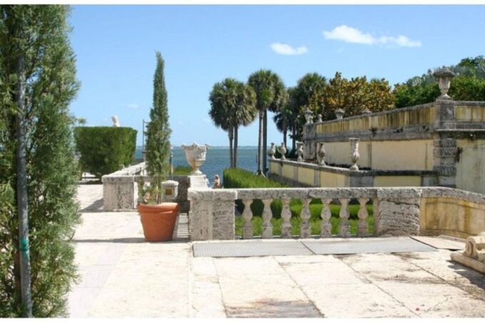 Miami: Vizcaya Museum & Gardens Ticket With Transport - Highlights of the Gardens