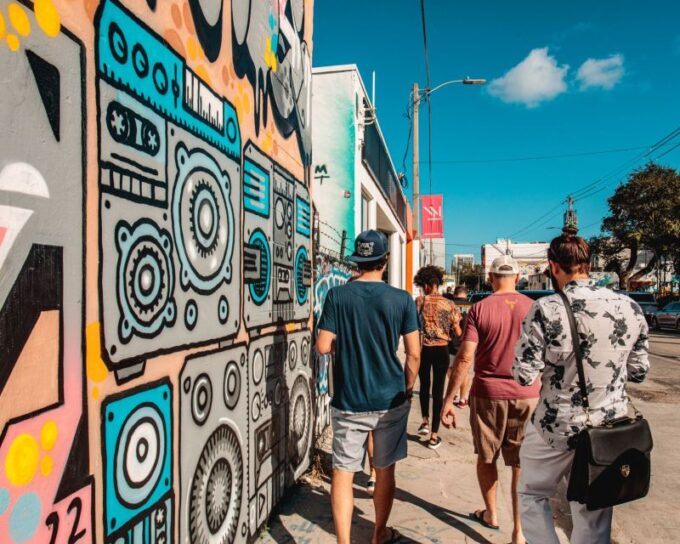 Miami: Wynwood Walls Street Art and Food Walking Tour - Exploring Wynwoods Art Scene