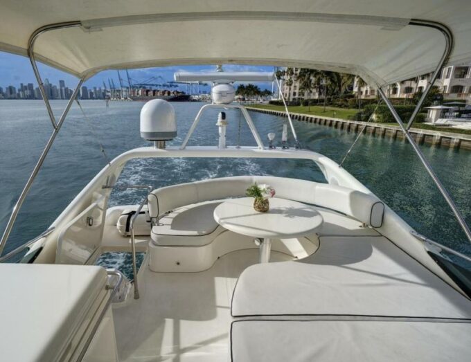 Miami: Yacht and Boat Rentals With Captain - Frequently Asked Questions