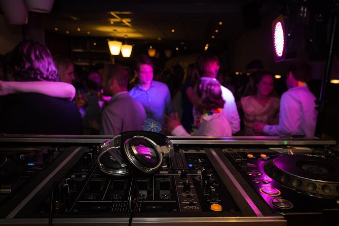 Miami Yacht Nightclub & Booze Cruise With Music & Open Bar - Participant Information