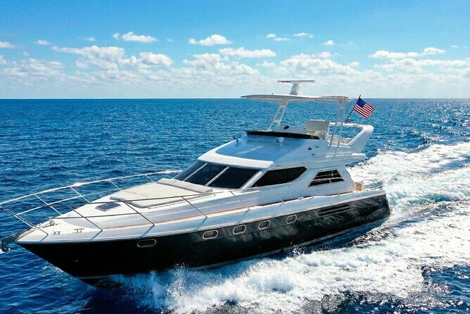 Miami Yacht Rental 60 ft + 2Jet Ski | Catamaran Boat Rentals - Introduction
