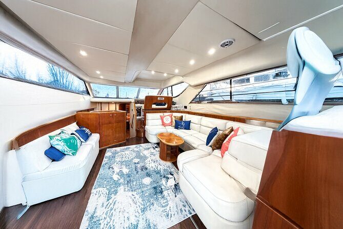 Miami Yacht Rental 60 ft + 2Jet Ski | Catamaran Boat Rentals - The Sum Up