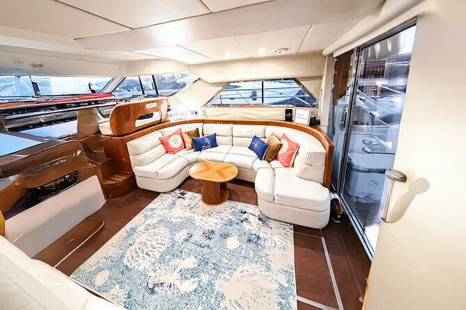 Miami Yacht Rental 60 ft + 2Jet Ski | Catamaran Boat Rentals - FAQ