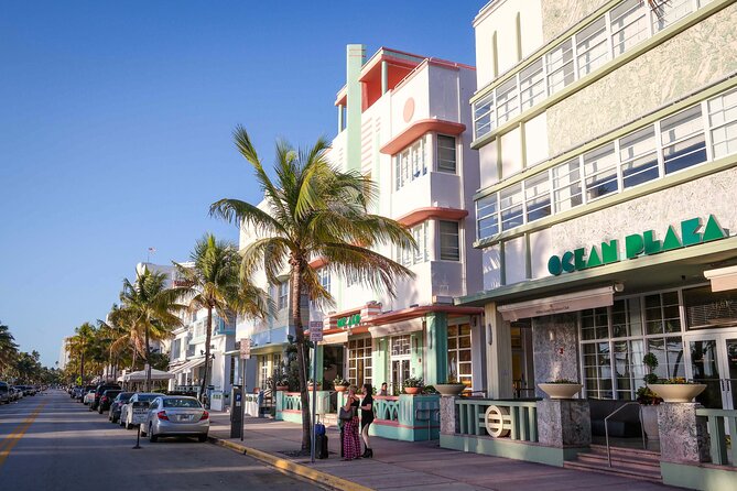 Miamis Latin Heritage by Bus & Boat - Miamis Vibrant Culture