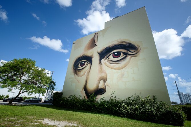 Miamis Latin Heritage by Bus & Boat - Exploring Downtown Miami