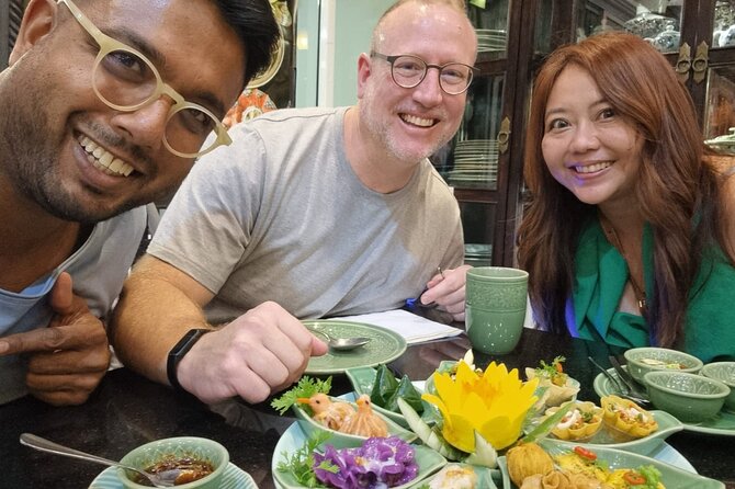 Michelin Guided Street Food Tour in Chiangmai: Thai Food Tour - Pickup and Meeting Details