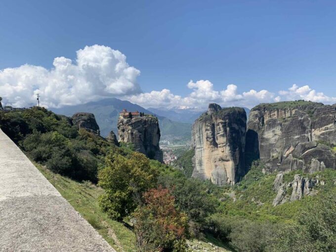 Midday Tour in Meteora From Kalabakas Trainstation - Frequently Asked Questions