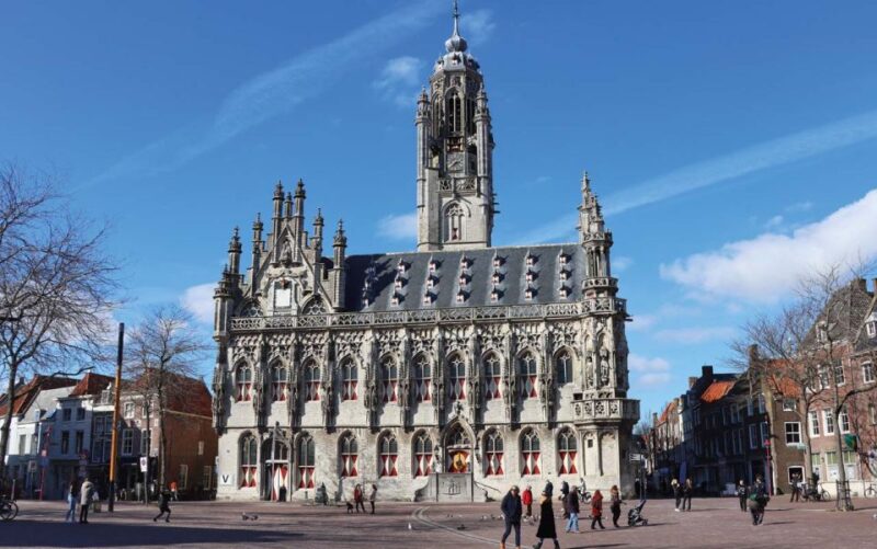 Middelburg: Guided City Walking Tour - Booking and Cancellation