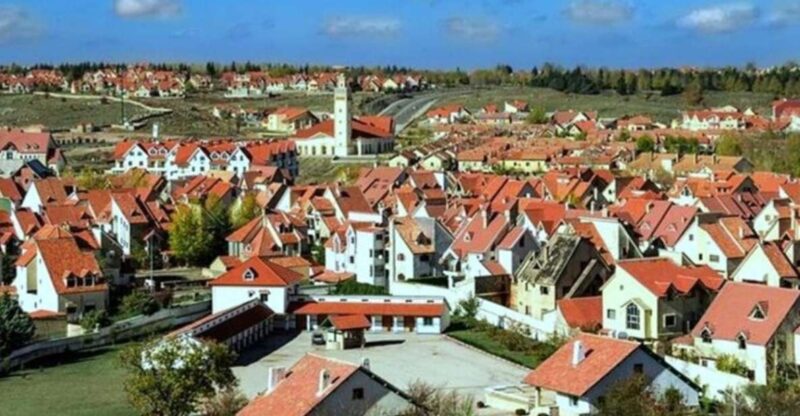 Middle Atlas:Day Trip From Fez To The Middle Atlas Mountains - Visit Moroccan Switzerland