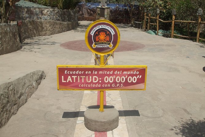 Middle of the World + Pululahua Crater in Half-Day (Private Tour) - Pricing and Inclusions