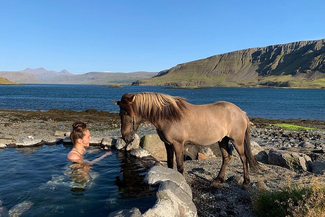 Midnight Golden Circle & Luxury Hot Sea Baths & Silent Locations - Natural Beauty of Iceland