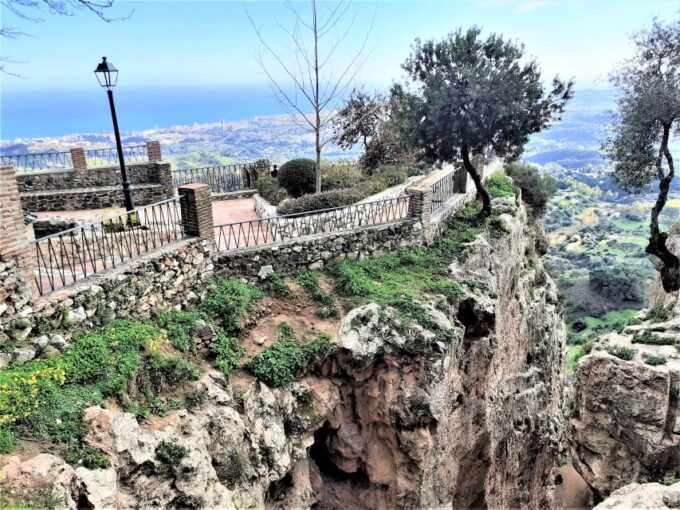 Mijas: Group Walking Tour - Moorish Urban Layout