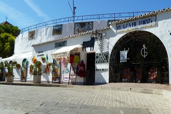 Mijas: Panoramic City Tour With an Electric Tuk Tuk - Climbing to the Viewpoint