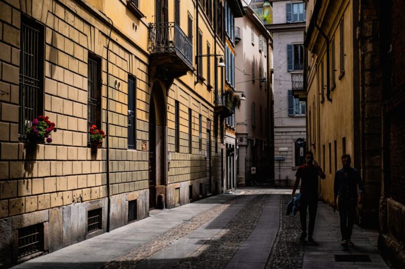 Milan: 3-Hour Brera Neighborhood Private Art Tour & Gallery - Key Points