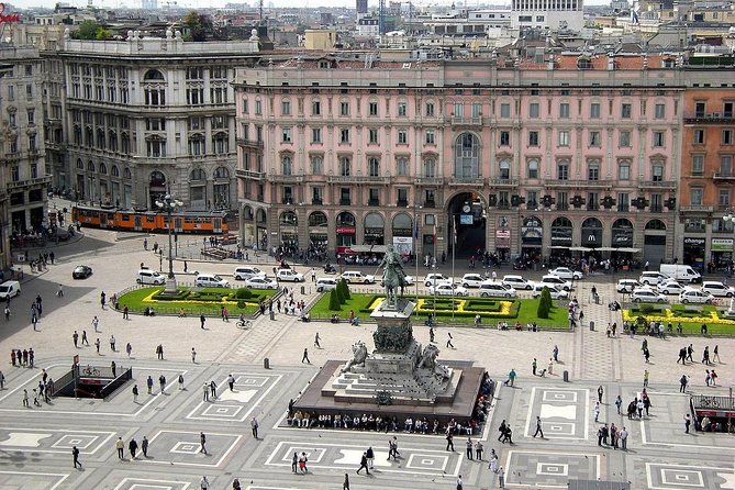 Milan Airport Transfer: Milan City to Malpensa Airport MXP in Luxury Car - Hassle-Free Airport Commute