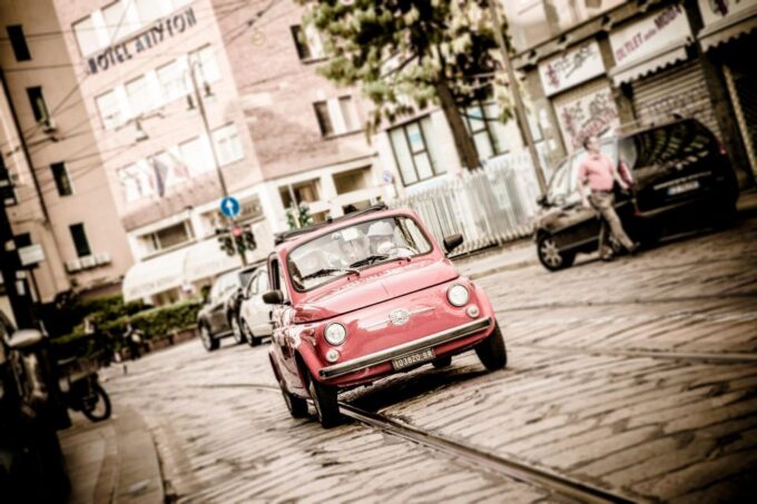 Milan: BIG CentralCityTour by Vintage Fiat 500 (3hs, 3stops) - Tour Highlights