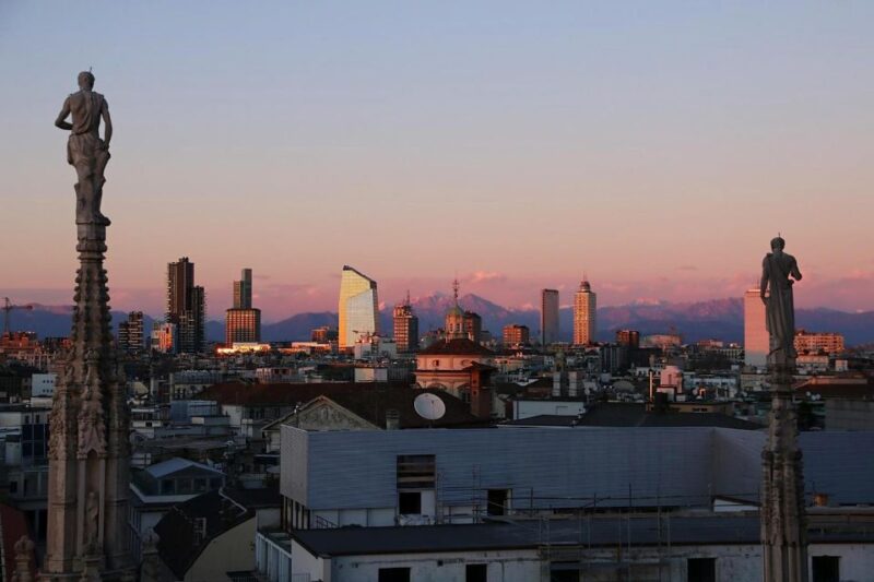 Milan: Capture the Most Photogenic Spots With a Local - Experience Description