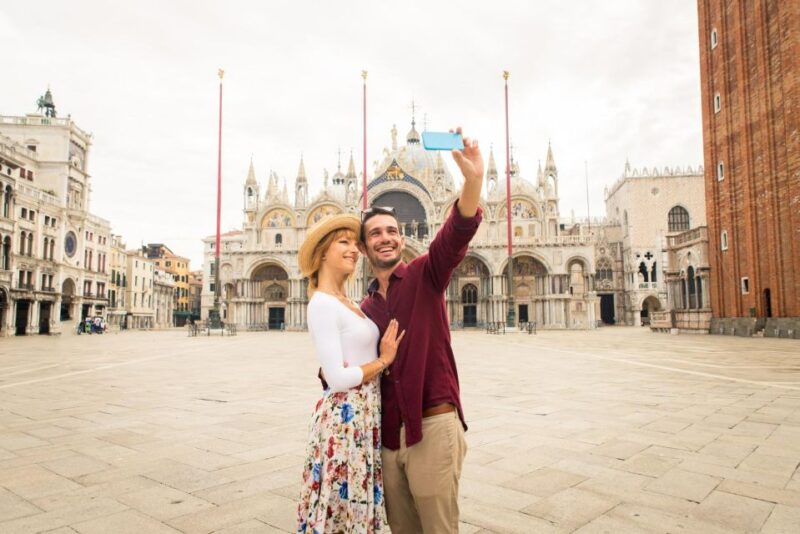 Milan: Capture the Most Photogenic Spots With a Local - Accessibility Considerations