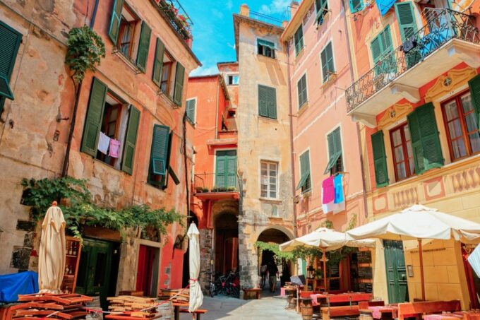 Milan: Cinque Terre Full-Day Guided Trip With Cruise - Explore the Enchanting Cinque Terre