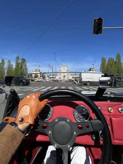 Milan: City Highlights Private Tour by Vintage Car - Photographic Opportunities