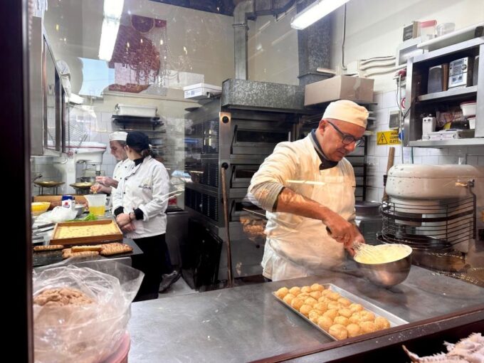 Milan Dolce Delights: Pastry Tour - Savoring Traditional Sweets