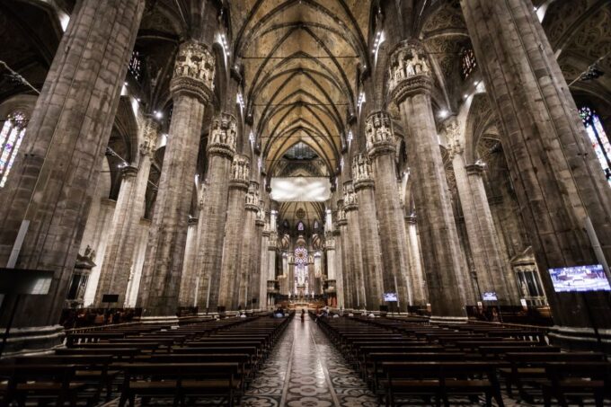 Milan Duomo and Rooftop 2-Hour Guided Tour - Tour Duration and Pricing