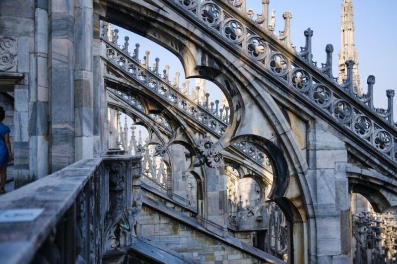 Milan: Duomo Cathedral and Its Terraces Guided Tour - Meeting Point