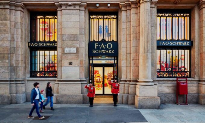 Milan: Duomo & Gelato. Private Family Tour Designed for Kids - Duomo and Rooftop Exploration