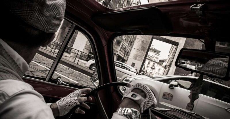 Milan: Fast Tour by Vintage Red Fiat 500 (30 Mins, No Stop) - Key Points