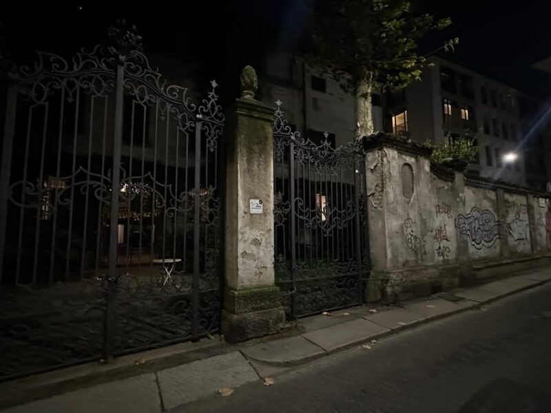 Milan: Ghosts, Mysteries, and Secrets Guided Walking Tour - Key Points