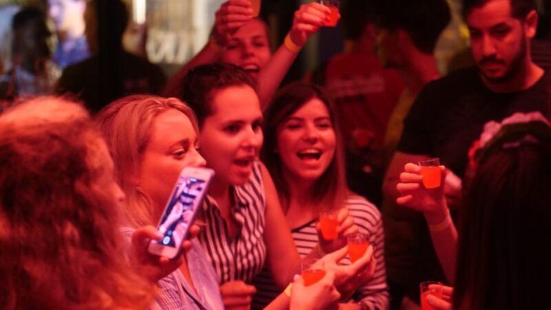 Milan: Guided Riviera Bar Crawl With Shots and VIP Entry - Customer Ratings and Feedback