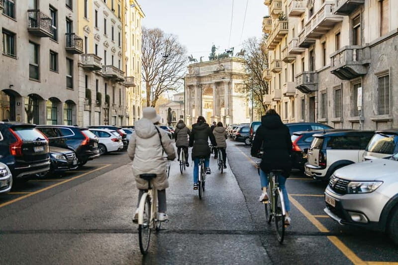 Milan: Hidden Gems Guided Bike Tour - Meeting Information