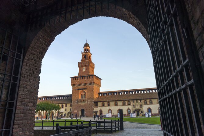Milan: Highlights and Secret Treasures Walking Tour - Tour Details